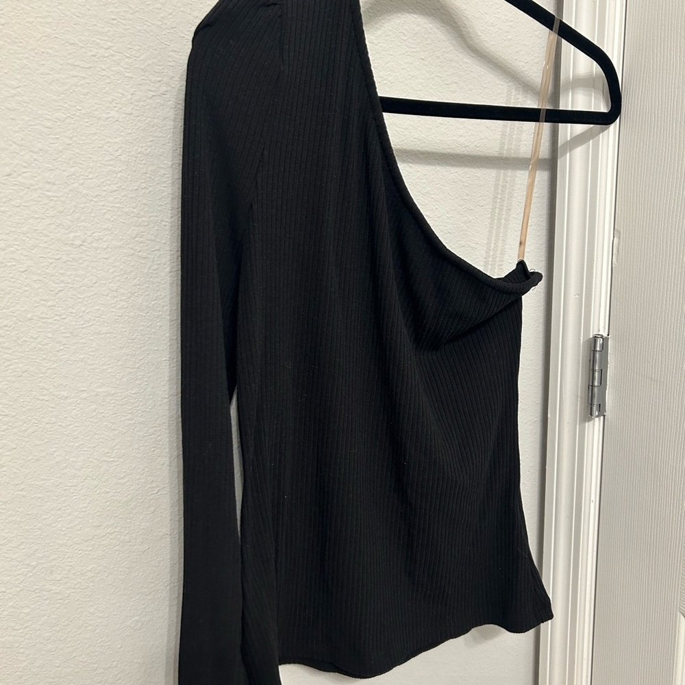 INC one sleeve back top size XL used like new condition